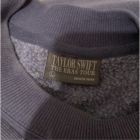 Taylor Swift The Eras Tour blue crewneck - Picture 3 of 3